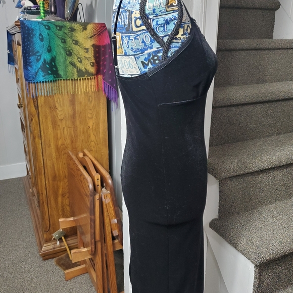 BLACK CRUSHED VELVET LACE LINED FORM FITTING DRESS! - Picture 13 of 14